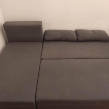 Nice Room With 2 Shared Bathrooms ,Wc , 2Km To Old Town -100M From Metro Szwedzka Varsovie Extérieur photo