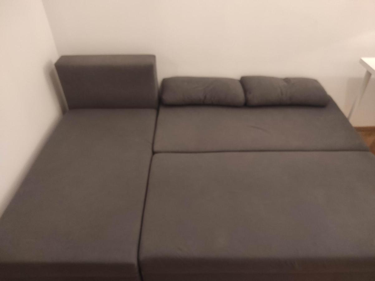 Nice Room With 2 Shared Bathrooms ,Wc , 2Km To Old Town -100M From Metro Szwedzka Varsovie Extérieur photo